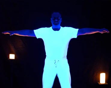 Comment marche la lumière noire fluorescente ?