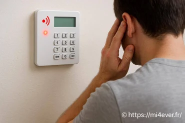 Alarme maison qui bip : que faire pour arrêter les bips ?